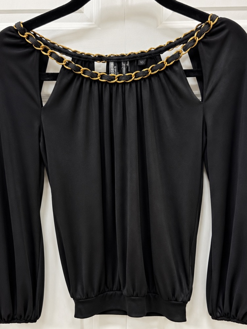 GUESS Y2K Black Gold Chain Detail Long Sleeve Top – XS